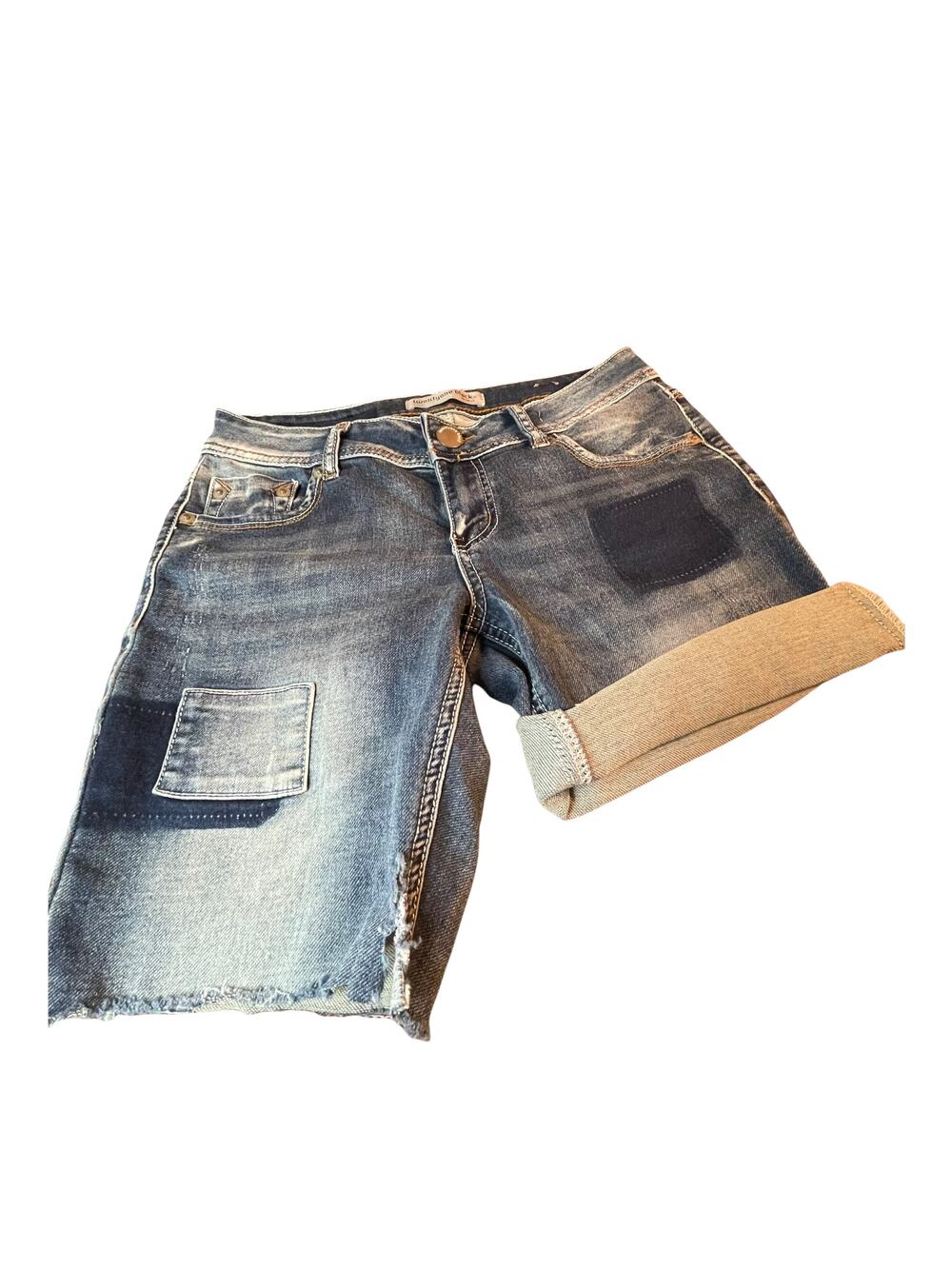 Twentyone Black Rue21 Women's Low Rise Distressed Cut-Off Denim Shorts